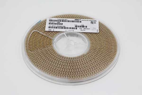 AVX钽电容 3528 10V 47UF B型 476A